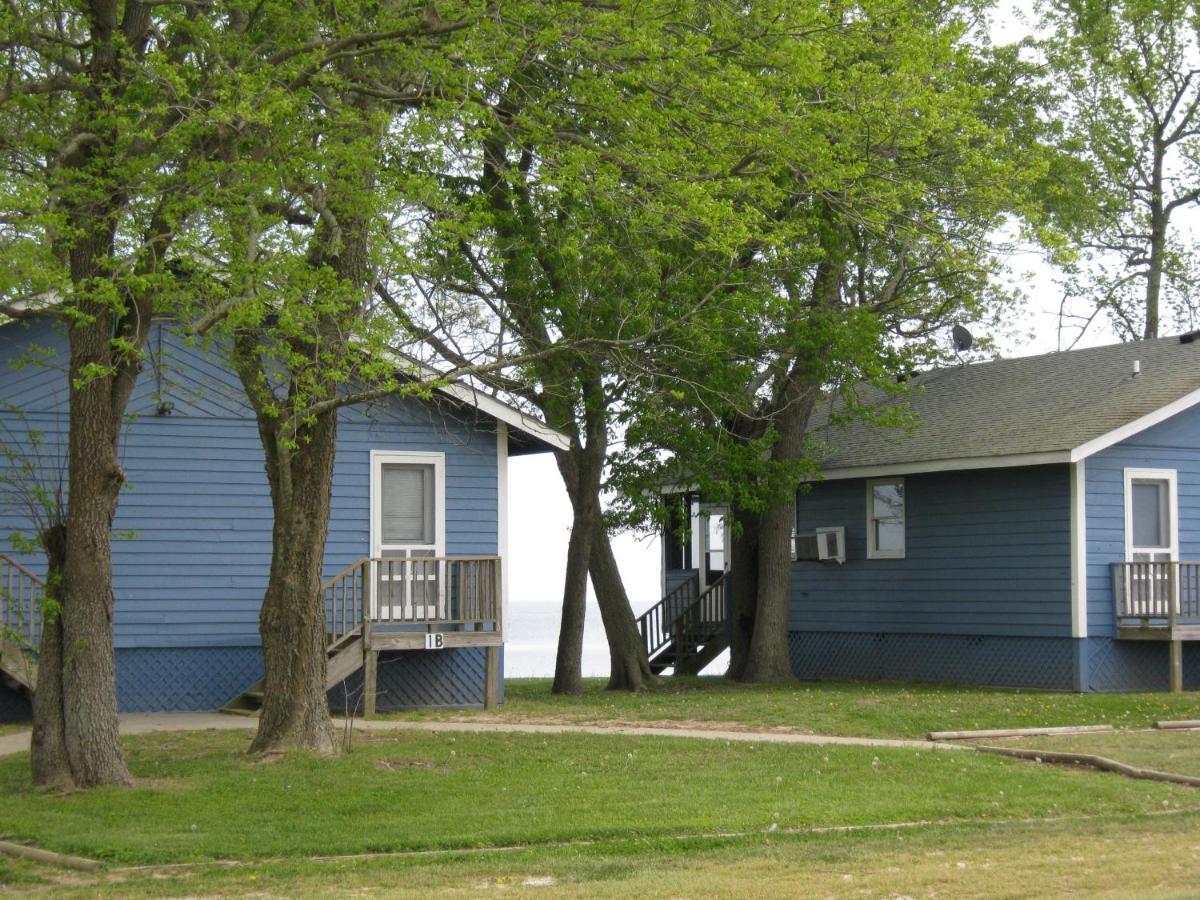Virginia Landing Camping Resort Cabin 2 Quinby Bagian luar foto